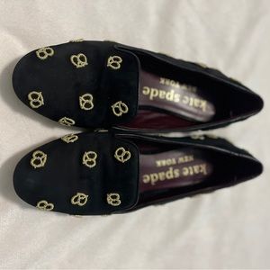 Kate Spade Lounge Suede Black Loafers with Mini Pretzel Design Size 6.5